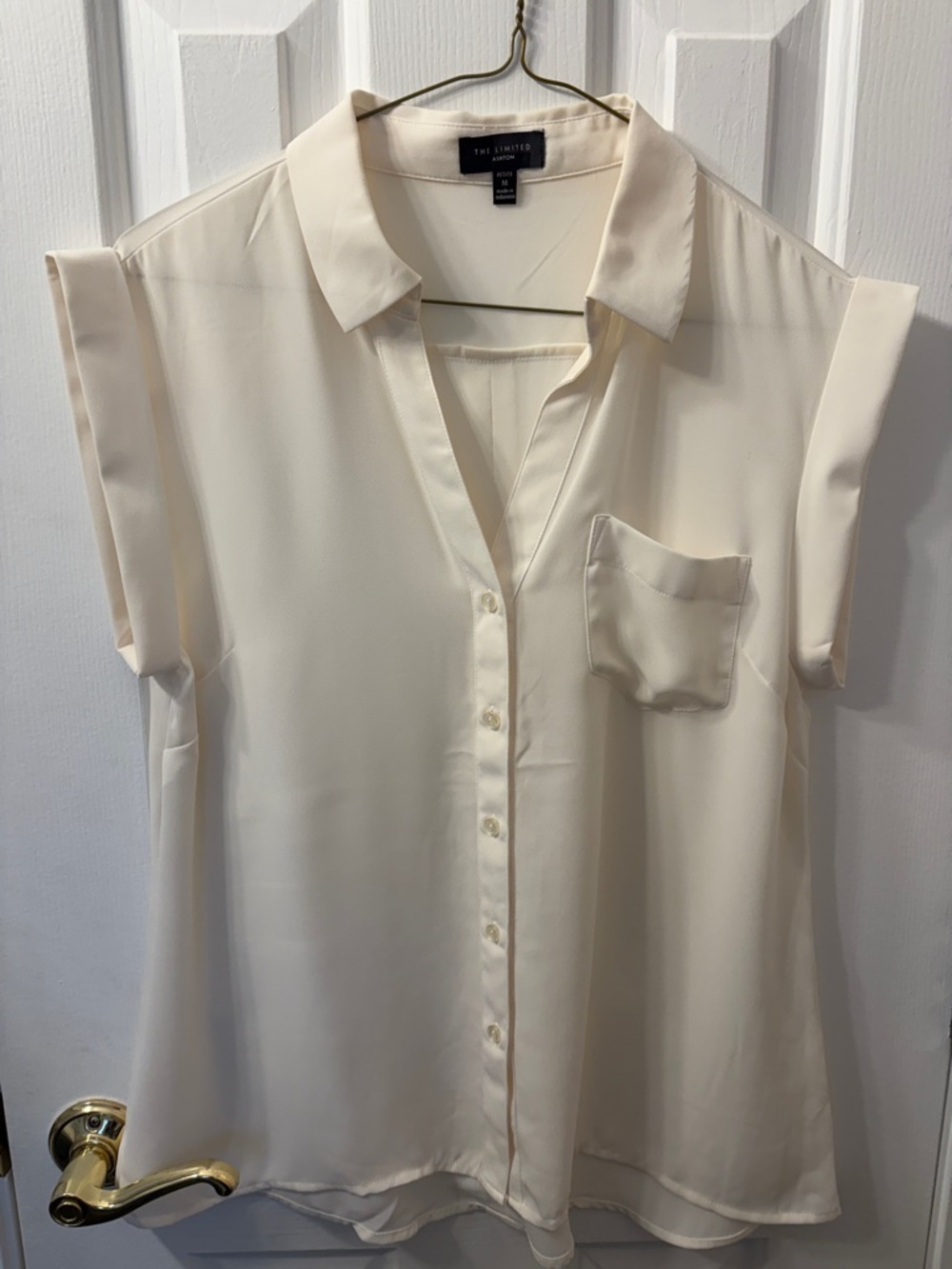 The Limited Cream Sleeveless Button-Front Blouse
